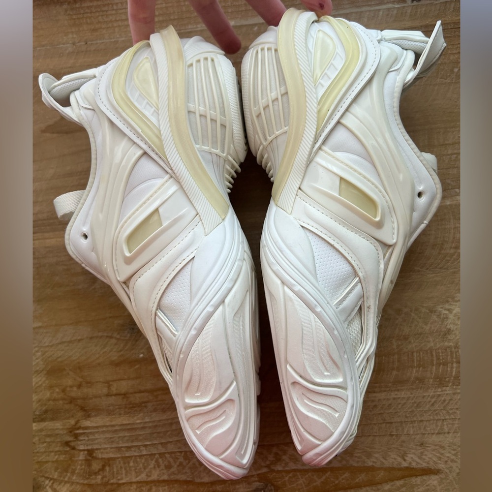 Balenciaga Women's Tyrex Low Top Sneakers in White Size 36 - Picture 9 of 12